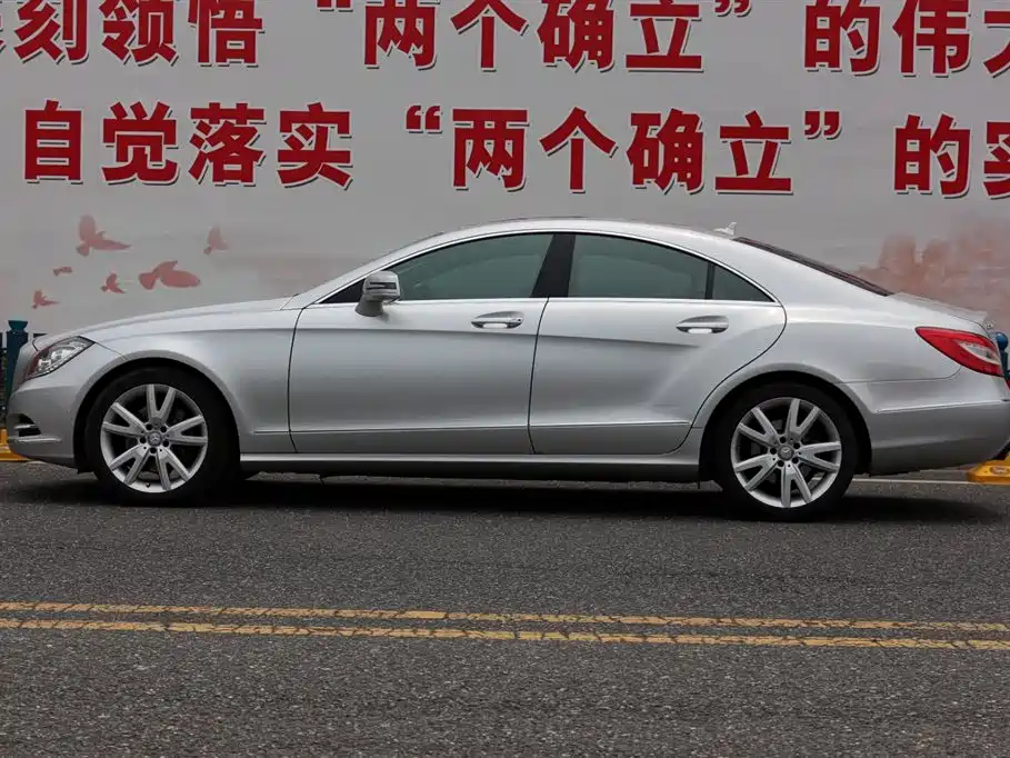 Mercedes-Benz CLS 2012 CLS 300 CGI фото 3