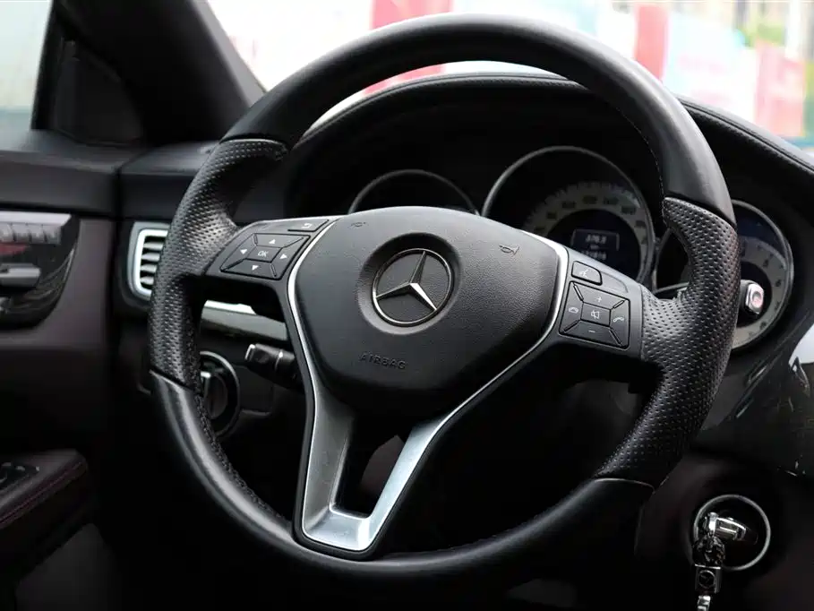 Mercedes-Benz CLS 2012 CLS 300 CGI фото 11