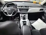 Фото 5 - Geely Atlas