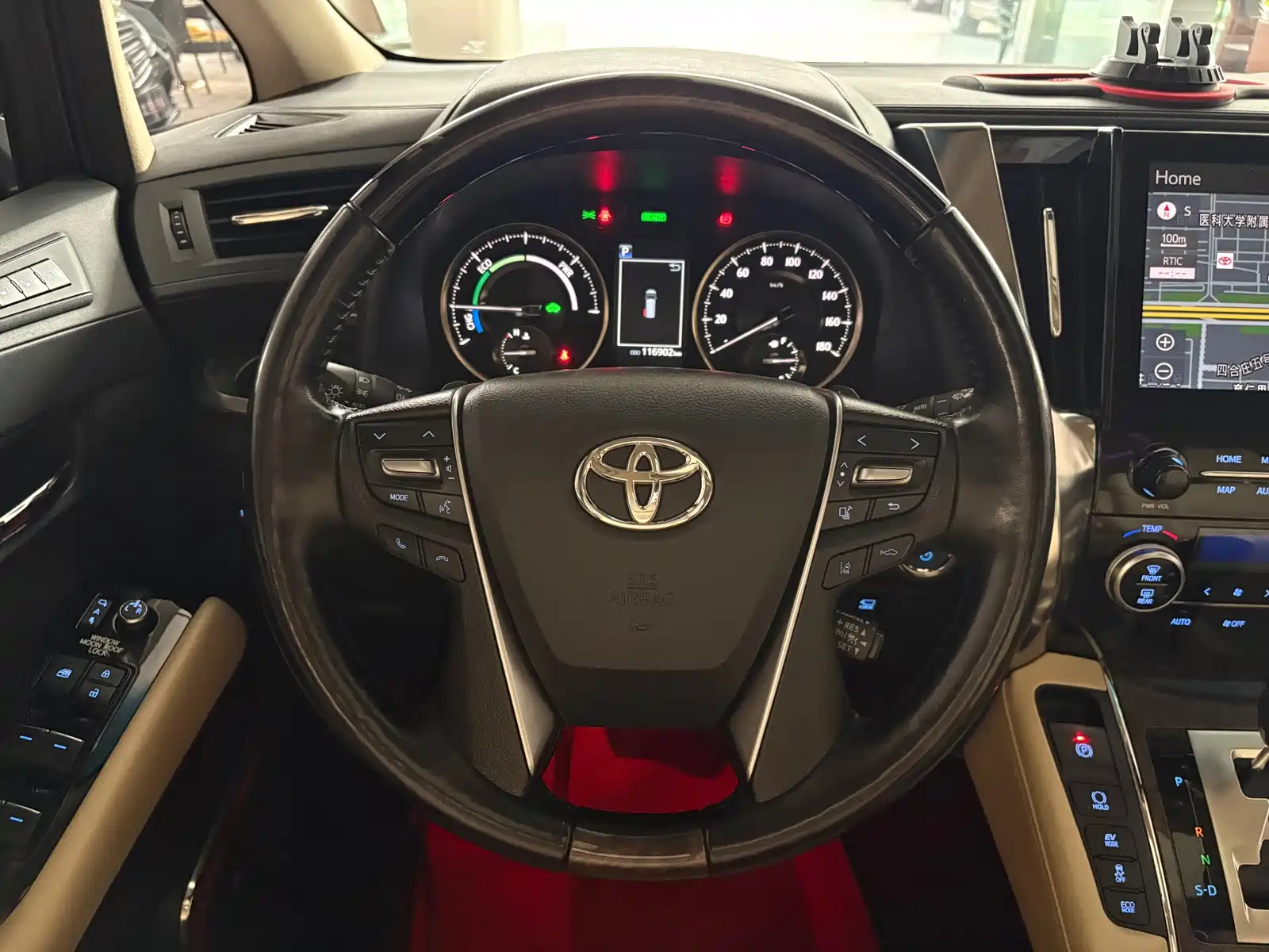 Фото 18 - Toyota Vellfire