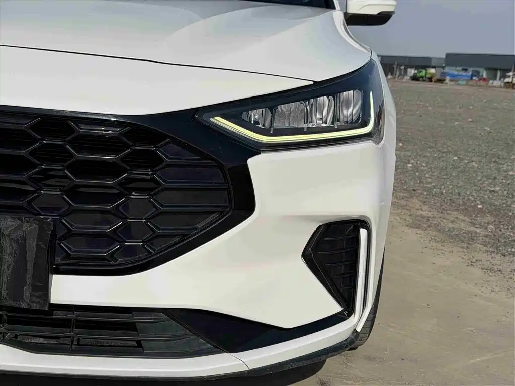 FORD FOX