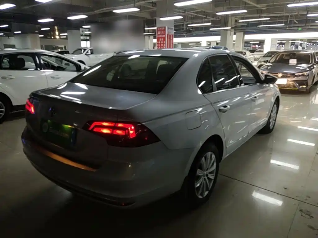 Volkswagen Bora 2016 Model 1.6L Manual Comfort фото 7