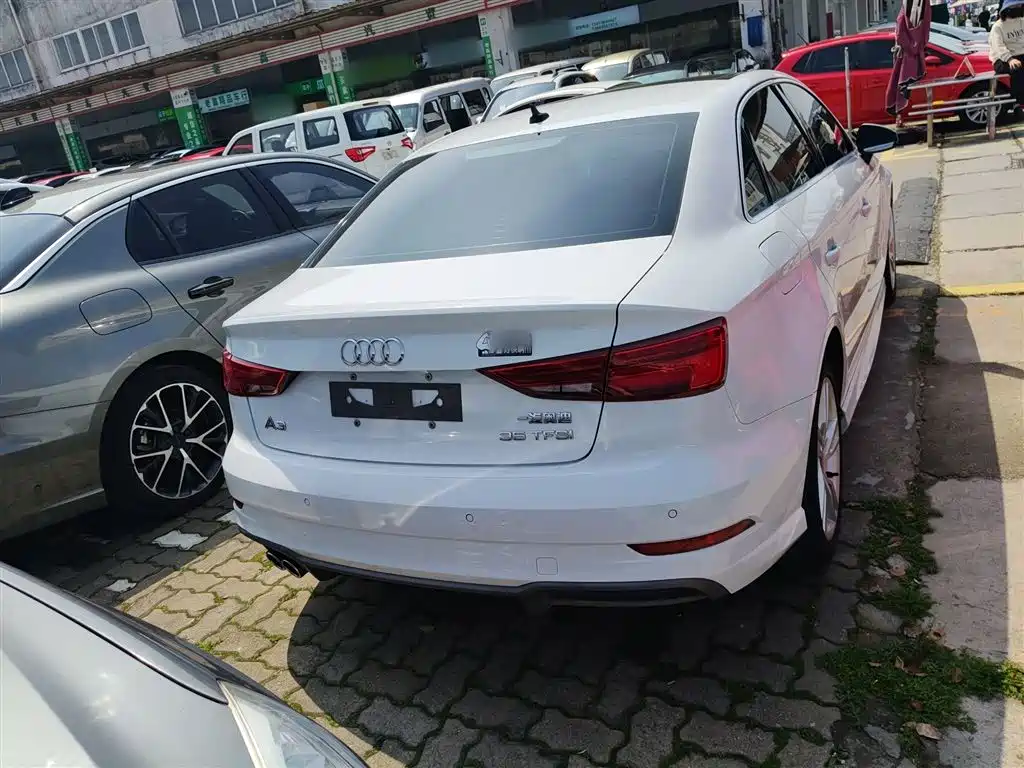 Audi A3 2019 Limousine 35 TFSI Fashion China V фото 4