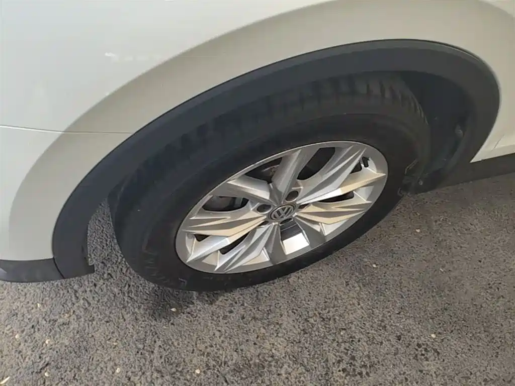 Volkswagen Tiguan 2018 330TSI 4WD Innovation Edition фото 23