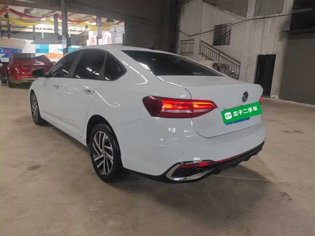 Volkswagen Lavida 2024 Model 1.5L Automatic Starlight 5 Million Edition фото 5