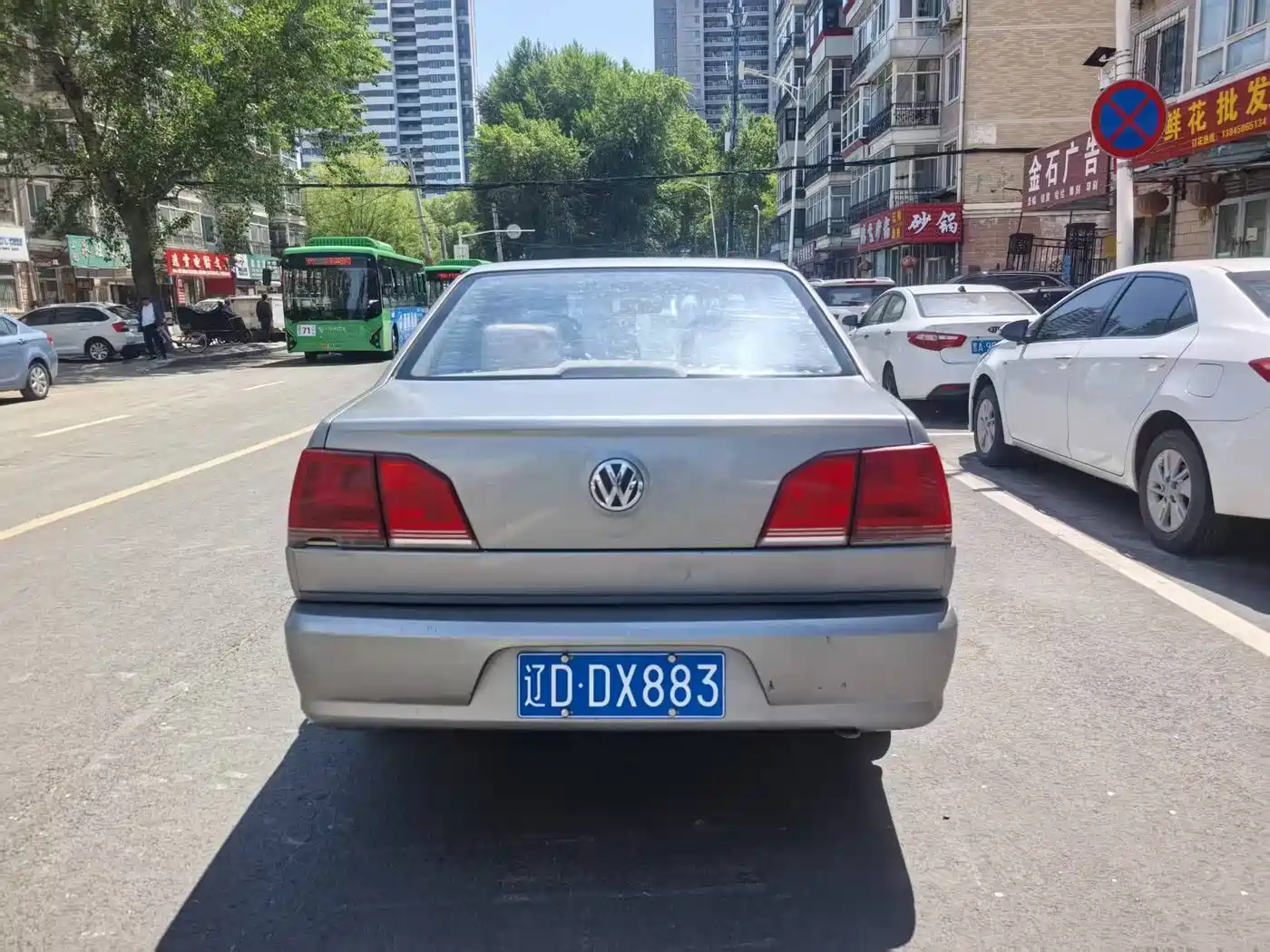 Volkswagen Jetta 2010 1.6L Partner фото 5
