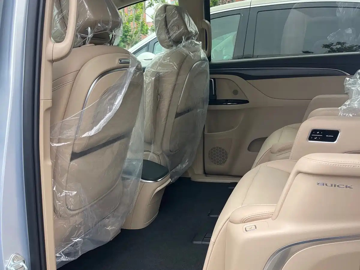 Buick GL8 New Energy 2025 Land Honor Premium Edition 7-Seater фото 7