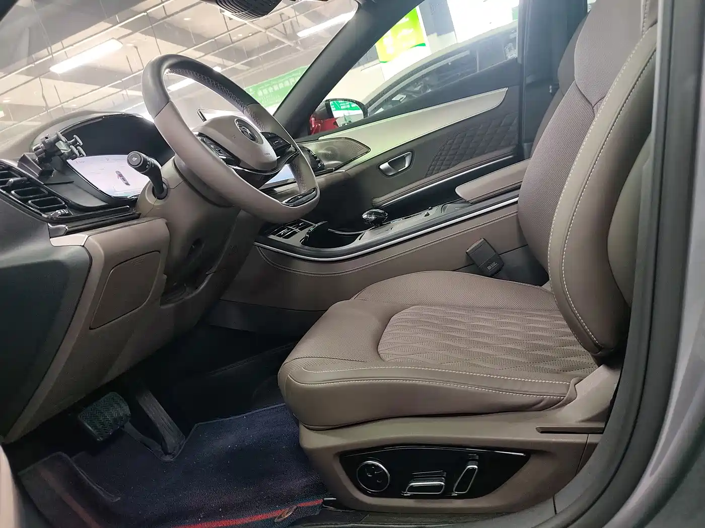 BYD Han 2023 DM-i Champion Edition 121KM Honor фото 4