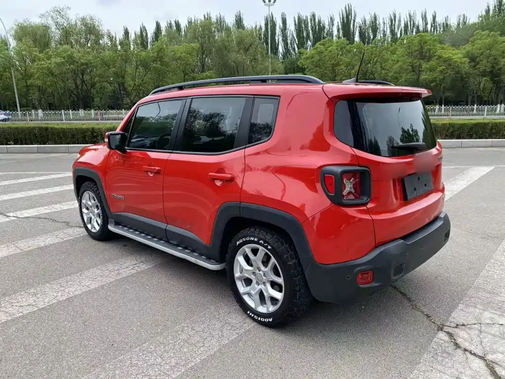 Jeep Renegade 2019 2018 Connected Large Screen Edition 180T Automatic High Energy