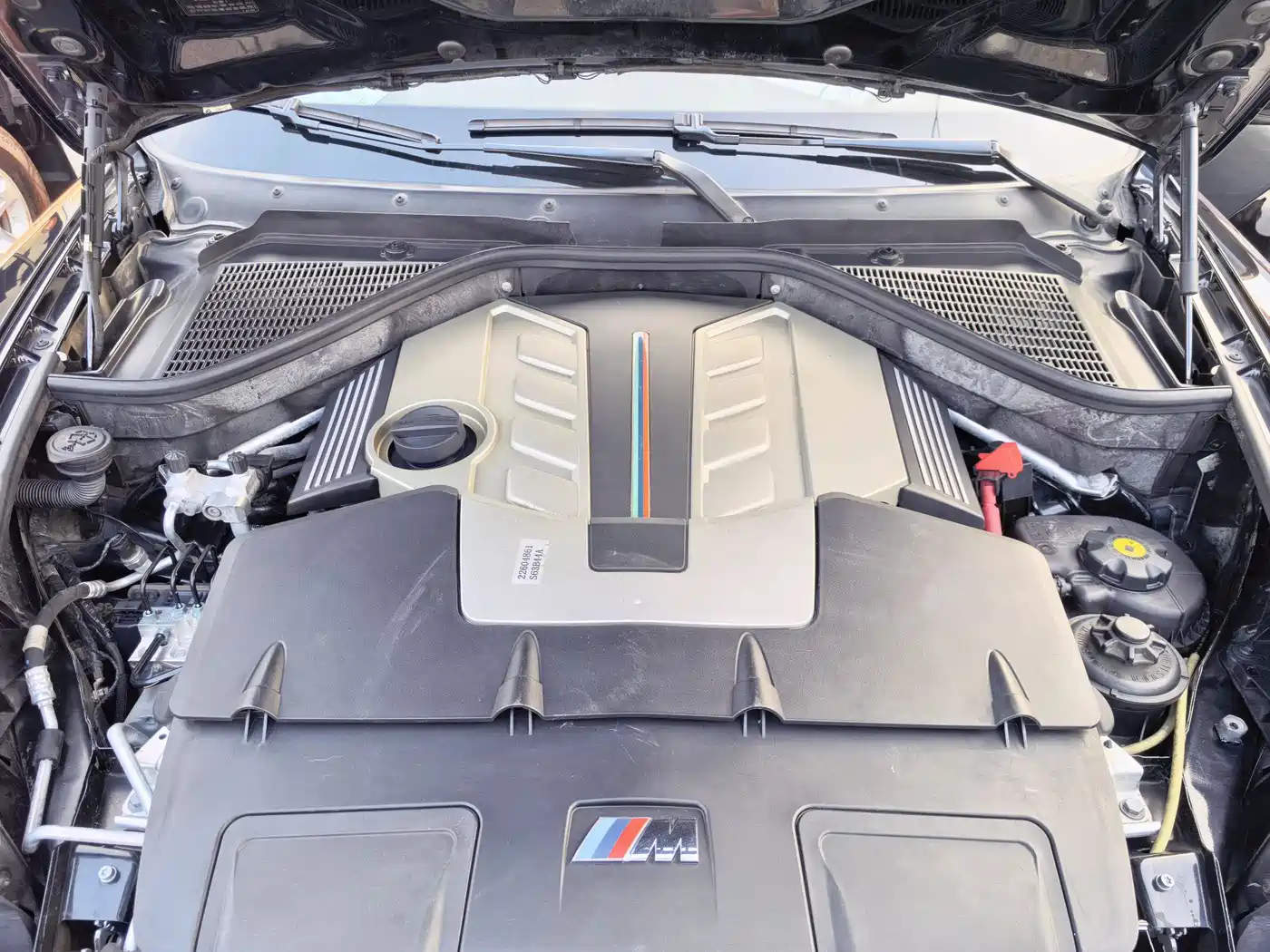 BMW X5 M 2010 X5 M фото 17