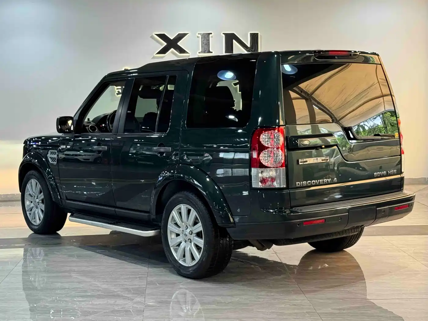 Land Rover Discovery 2012 3.0 SDV6 HSE Diesel фото 5