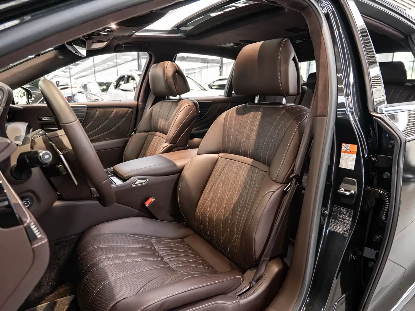 Lexus LS 2020 500h Luxury (China VI) фото 11
