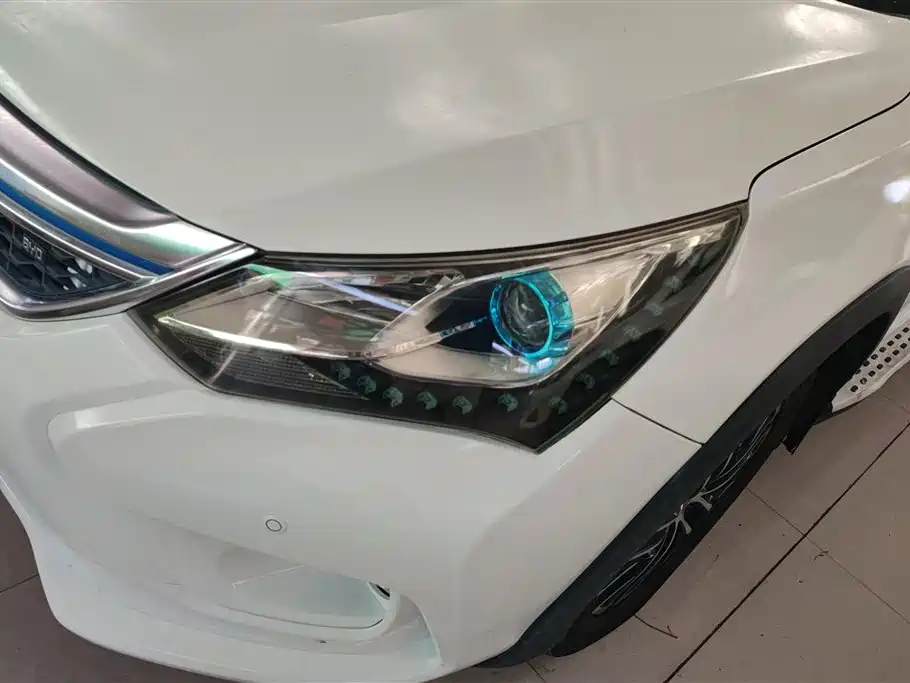 BYD Song New Energy 2017 Song DM 1.5TID Full-time 4WD Luxury фото 5