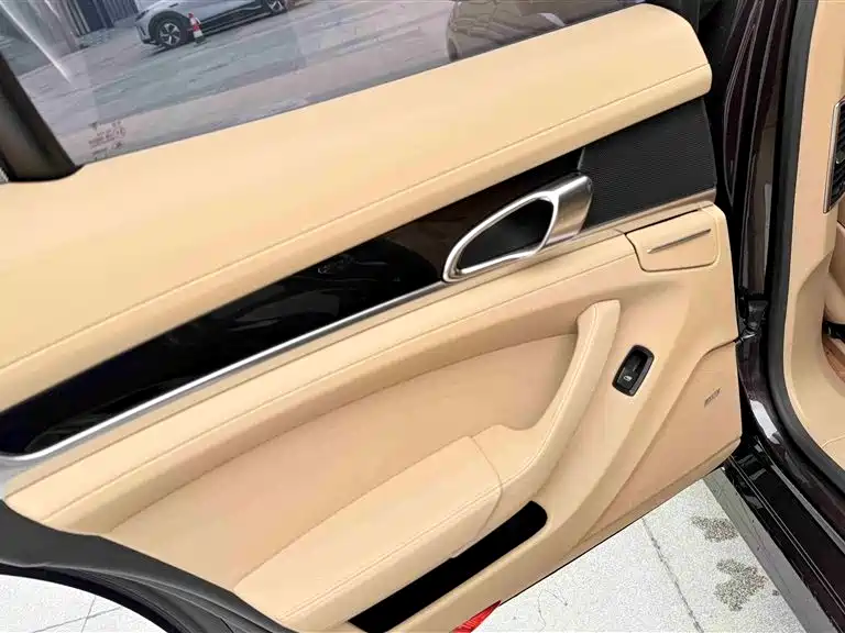 Porsche Panamera 2014 Panamera 3.0T фото 14