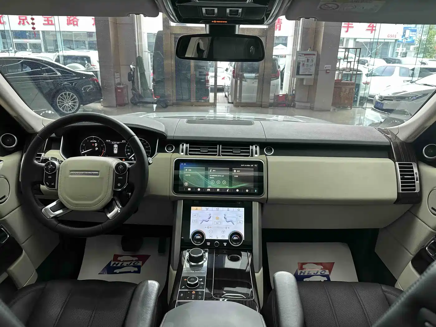 Land Rover Range Rover 2014 3.0 SC V6 Vogue SE Genesis Extended Edition фото 10