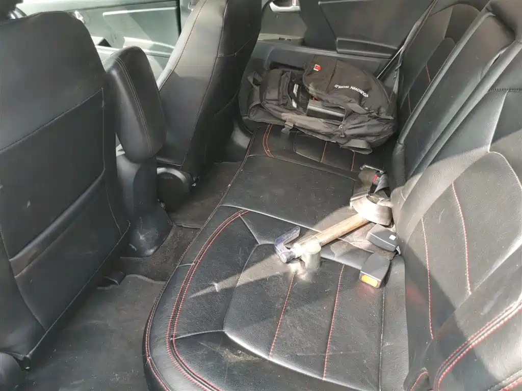 Kia Sportage 2015 2.0L Automatic 2WD GL фото 17