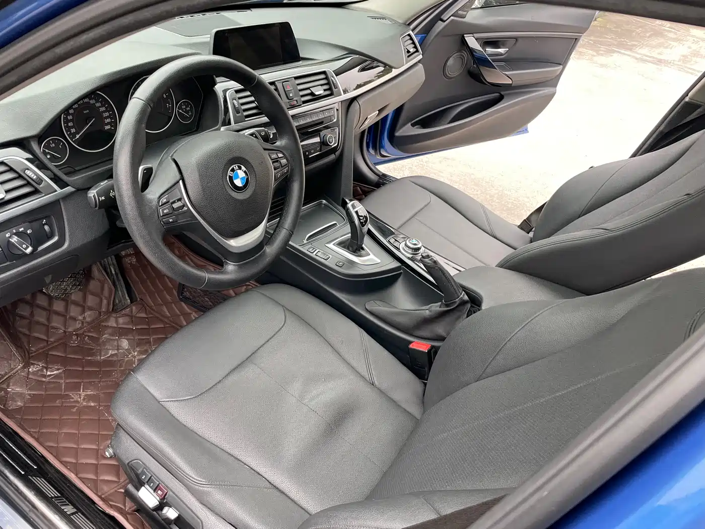 BMW 3 Series 2017 320Li M Sport фото 13