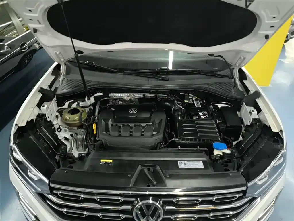 Volkswagen Tayron 2019 330TSI 2WD Luxury China VI фото 16