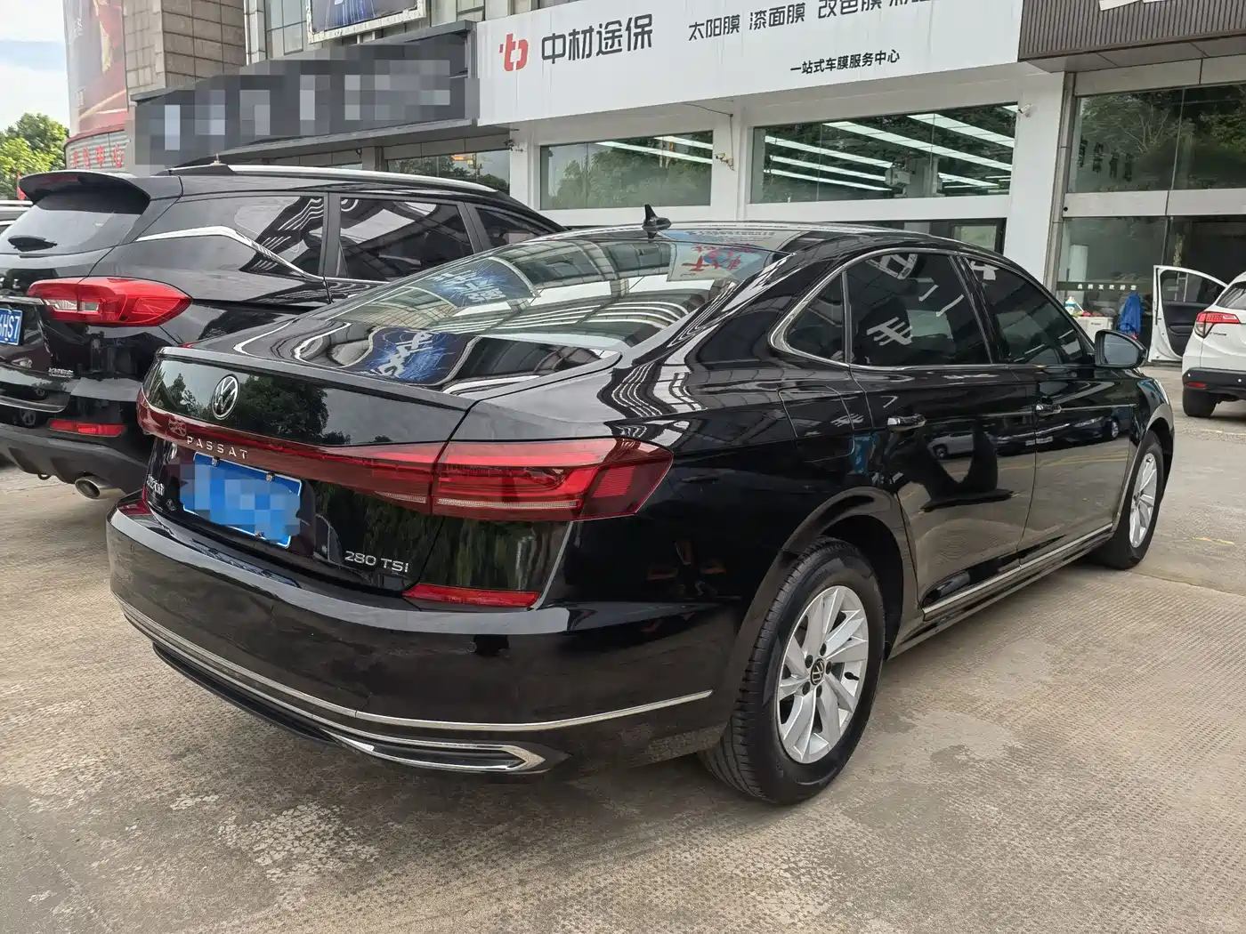 Volkswagen Passat 2024 280TSI Elite Edition фото 4