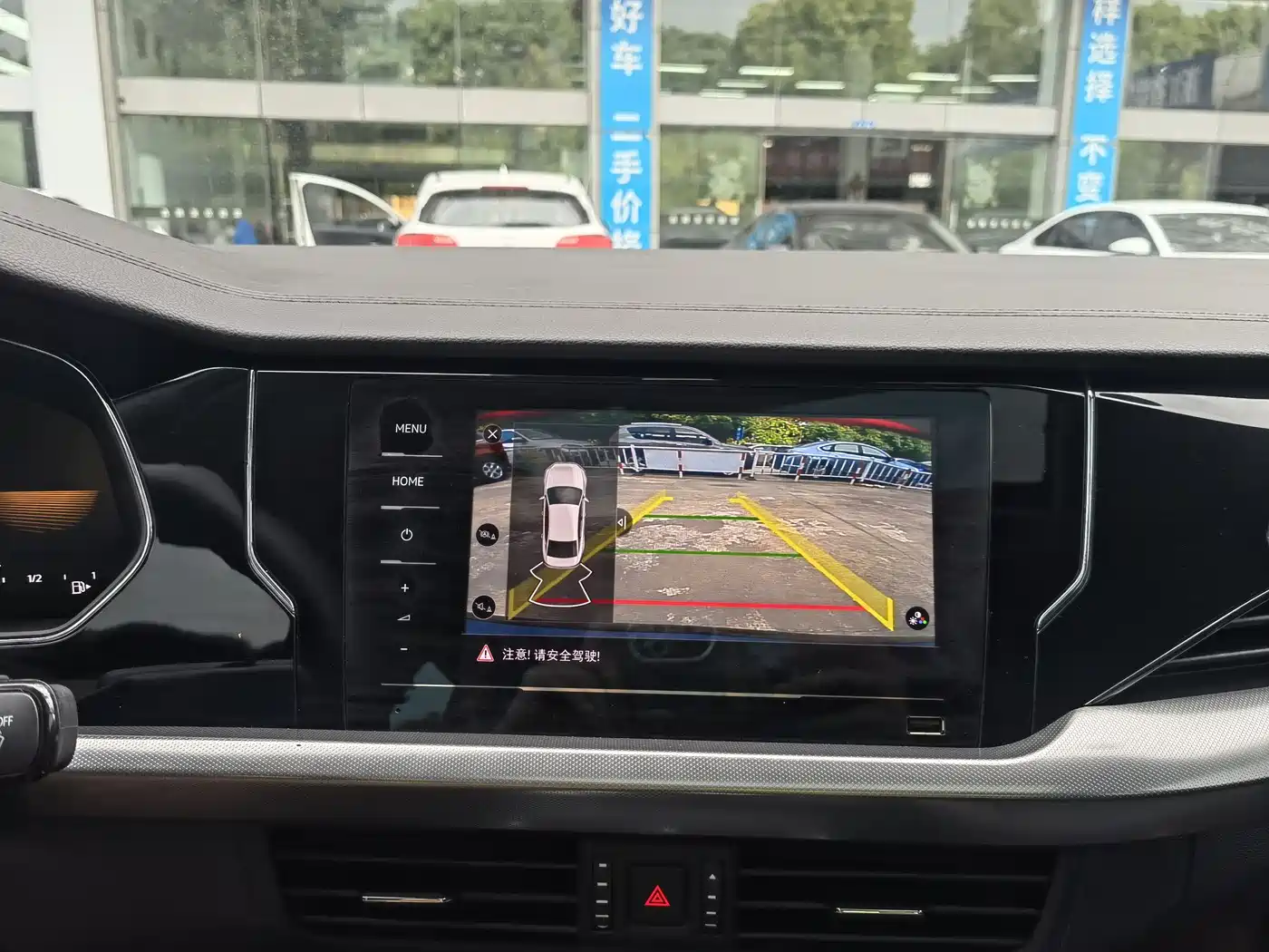 Volkswagen Passat 2024 280TSI Elite Edition фото 19
