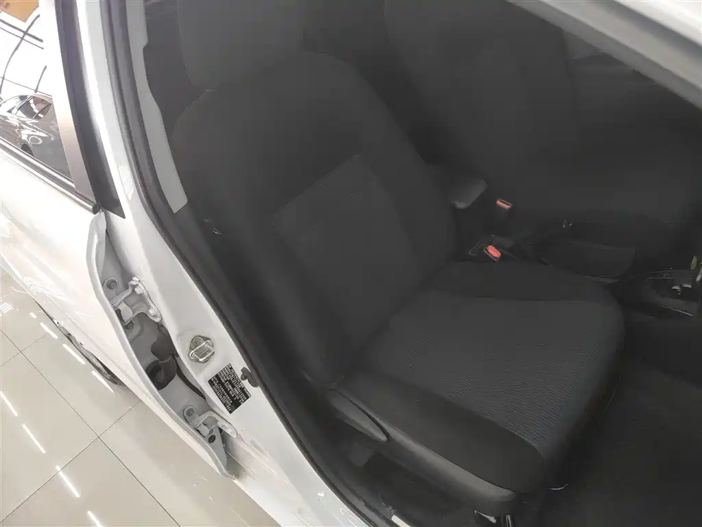 Toyota YARiS L Zhi Xiang 2019 1.5E CVT Charming China VI фото 20