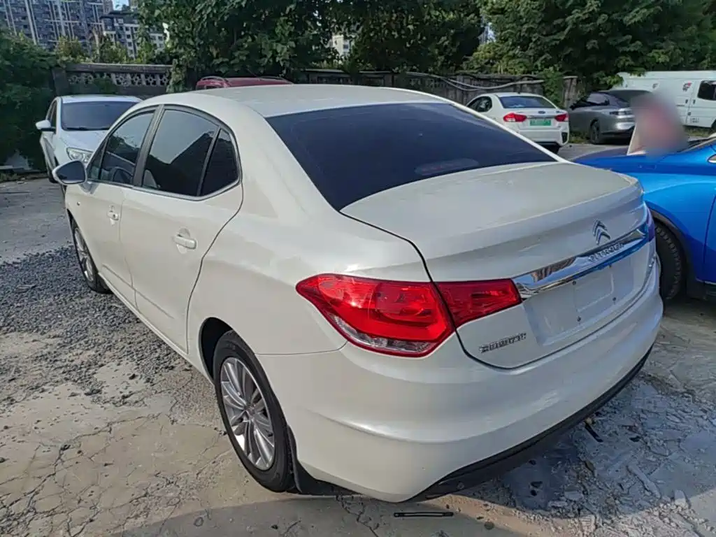 Citroën C4L 2016 2015 1.8L Automatic Luxury Edition