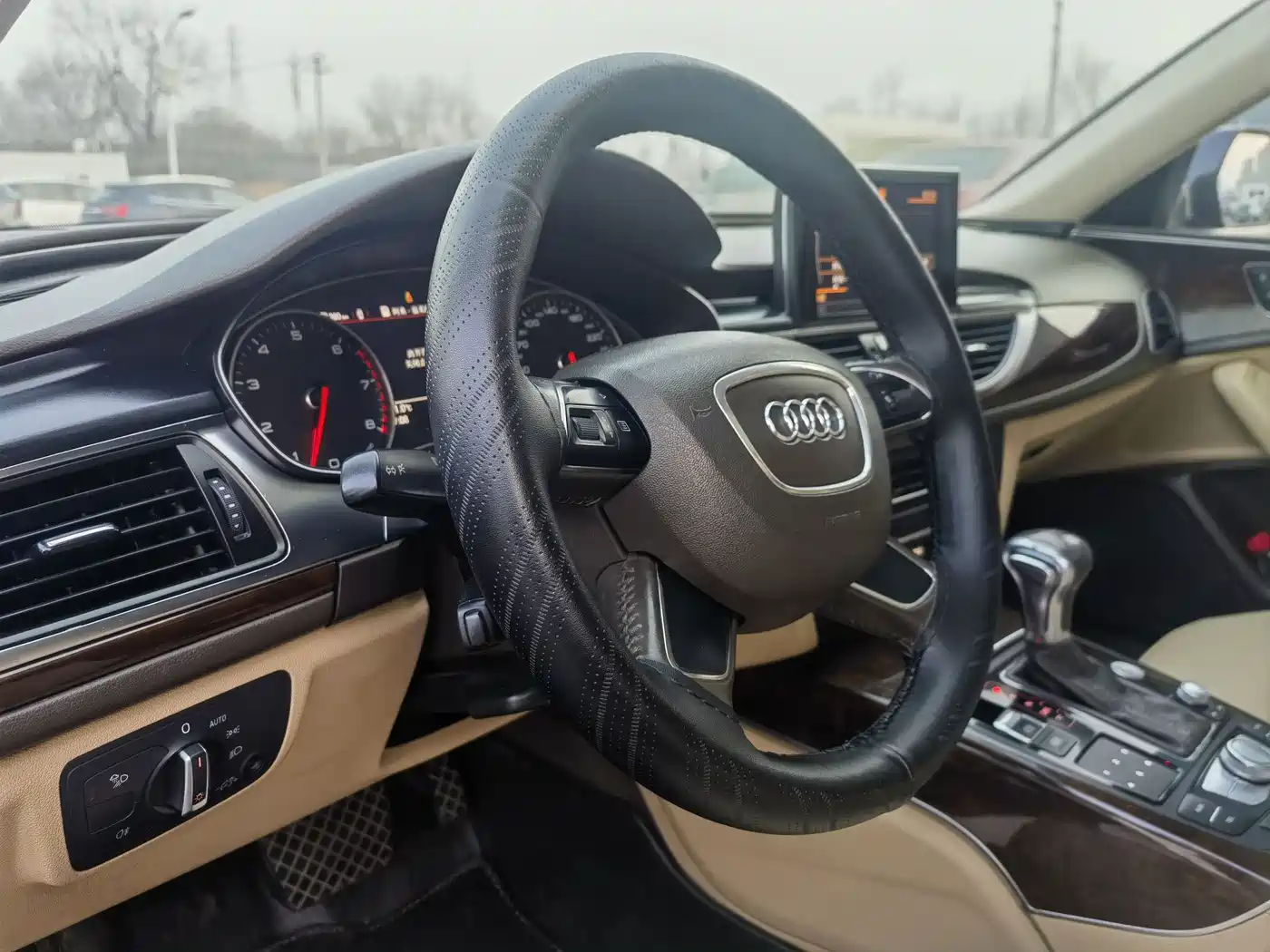 Audi A6L 2014 30 FSI Comfort фото 11