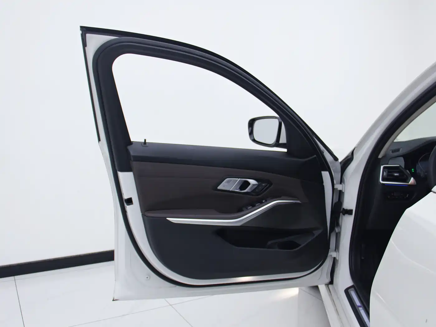 BMW 3 Series 2021 Facelift 325Li M Sport Package фото 12