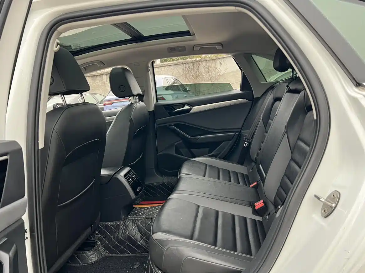 Volkswagen Sagitar 2021 200TSI DSG Fashion Smart Connect Edition фото 7