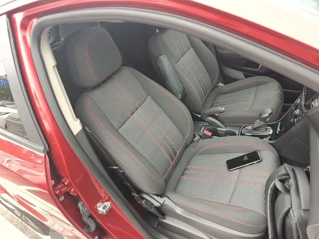 Buick Encore 2016 18T Automatic 2WD Urban Leading фото 25