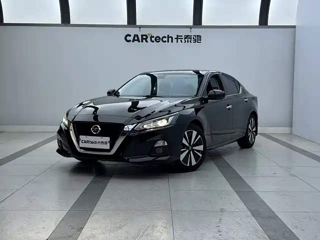NISSAN TEANA