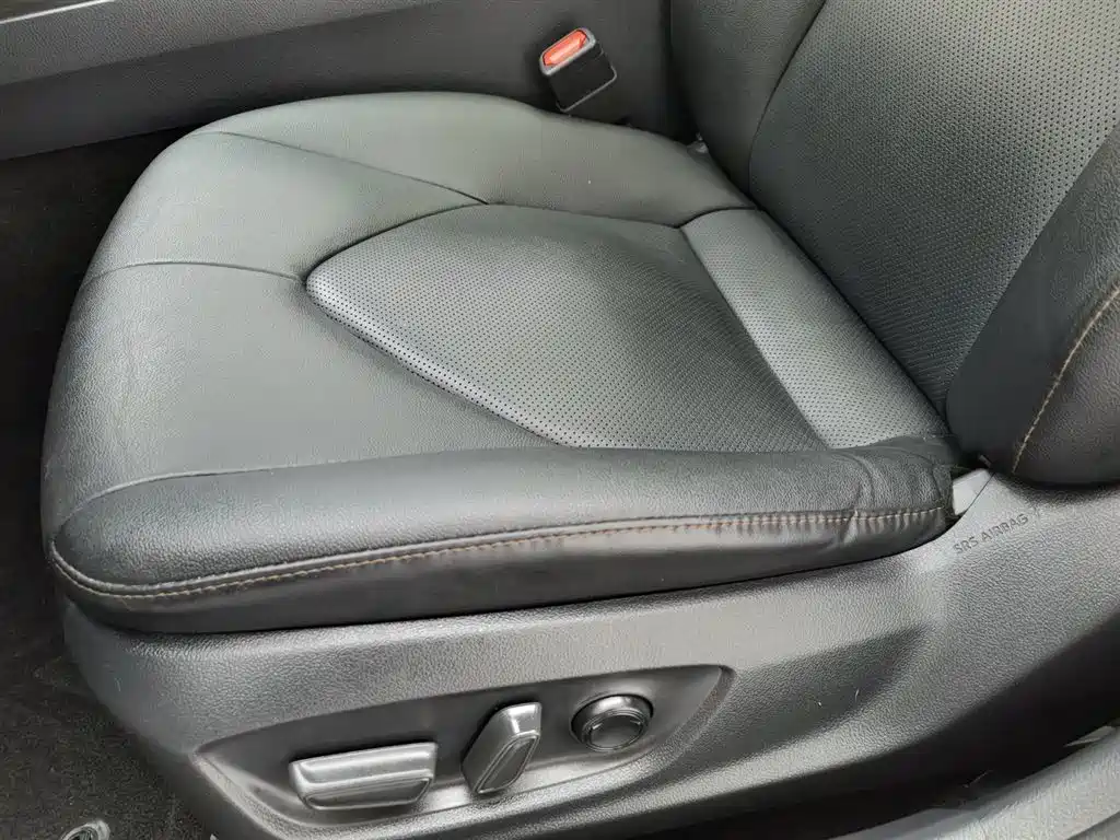 Toyota Camry 2021 2.5G Luxury Edition фото 20