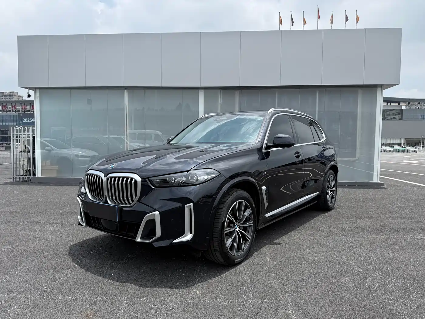 BMW X5 2023 xDrive 30Li Premium M Sport Package
