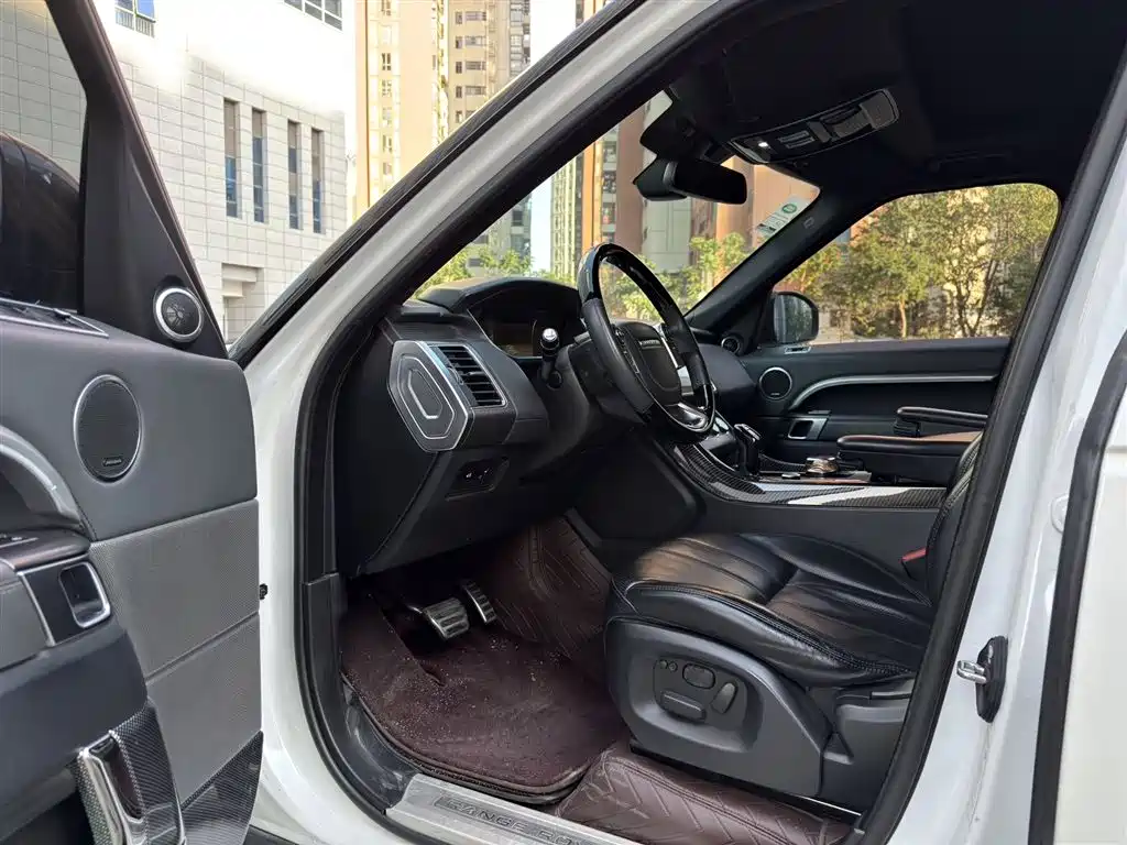 Land Rover Range Rover Sport 2014 3.0 SC V6 HSE DYNAMIC фото 2