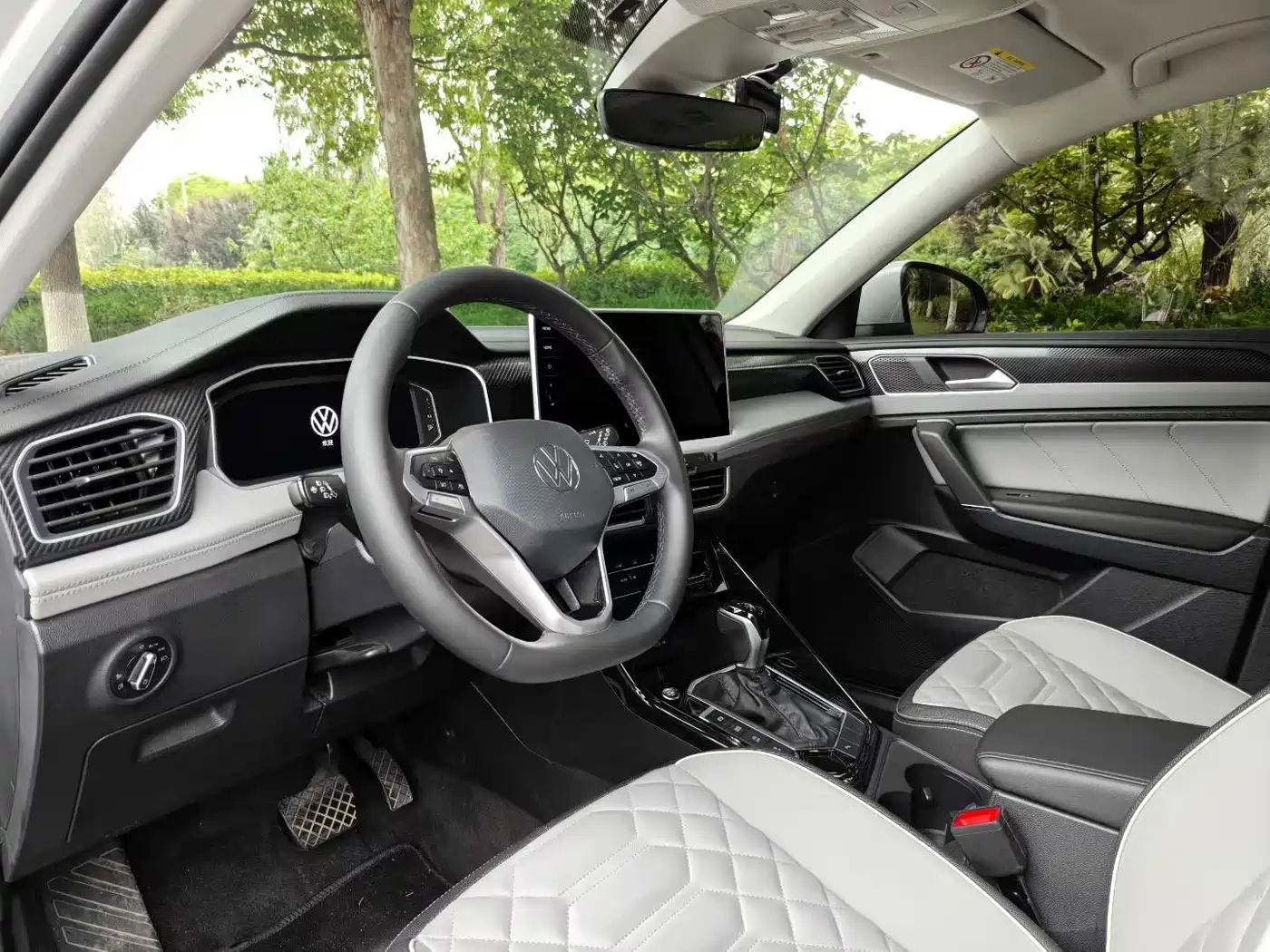 Volkswagen Tayron 2023 330TSI 2WD Luxury Plus Advanced Edition фото 3