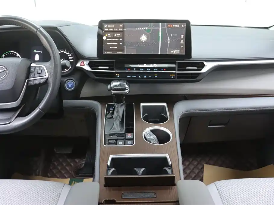 Toyota Sienna 2021 2.5L Hybrid Luxury Edition фото 24