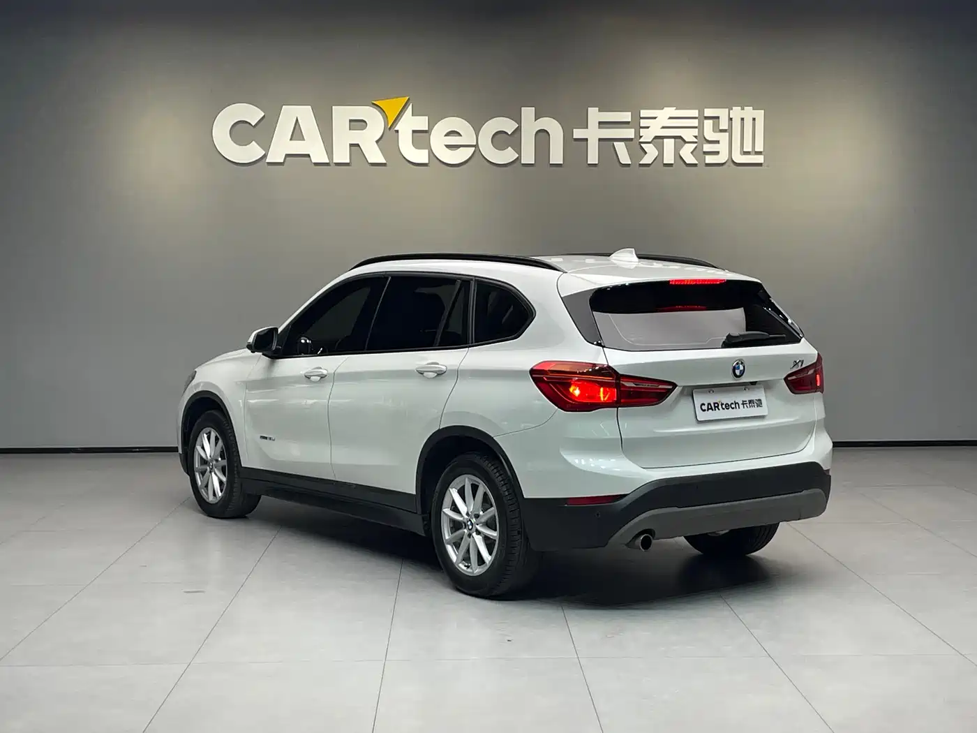 BMW X1 2018 sDrive18Li Fashion Model фото 6