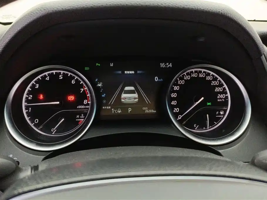 Toyota Camry 2021 2.0G Luxury Edition фото 14