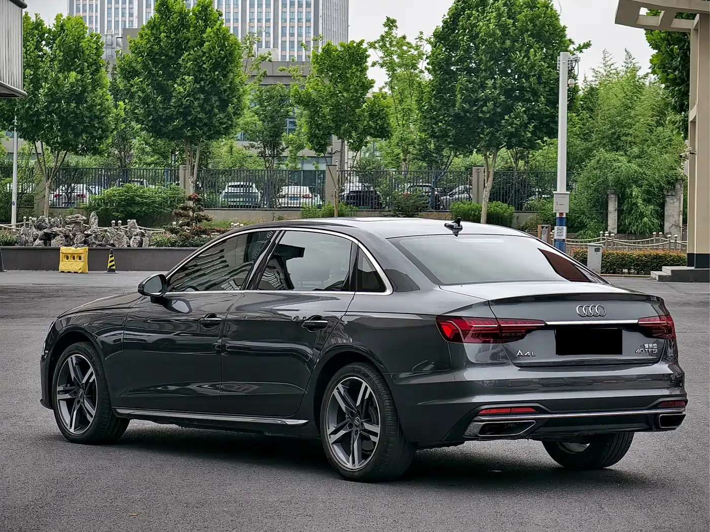 Audi A4L 2020 40 TFSI Fashion Dynamic Edition фото 13
