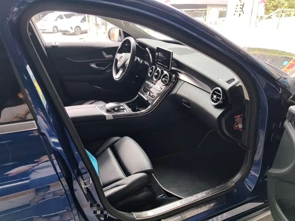 Mercedes-Benz C-Class 2017 Facelift C 180 L Fashion Sport Edition фото 11