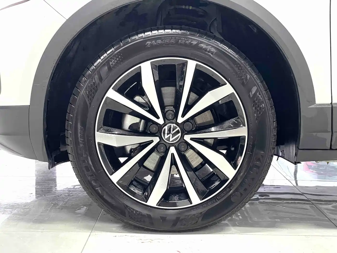 VOLKSWAGEN T ROC EXPLORING SONGS