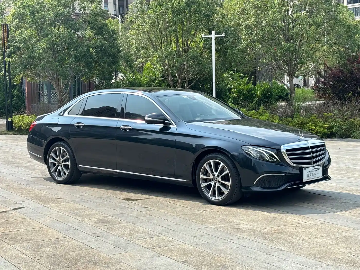 Mercedes-Benz E-Class 2018 Facelift E 300 L Fashion фото 3