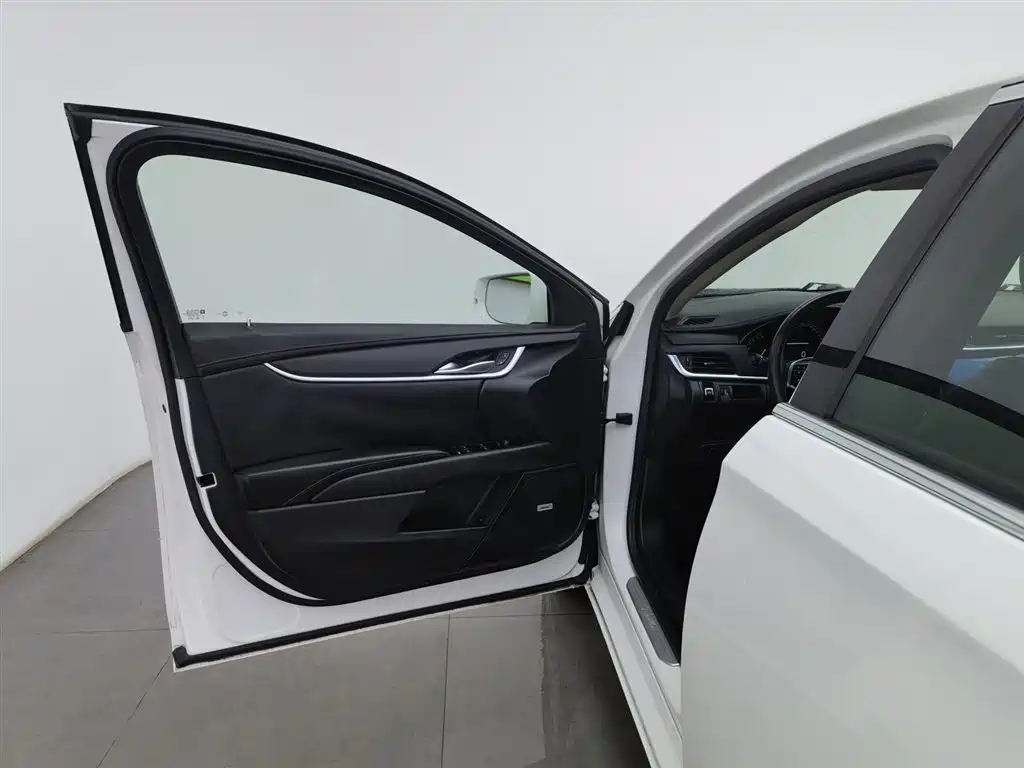 Cadillac XTS 2018 28T Technology фото 8