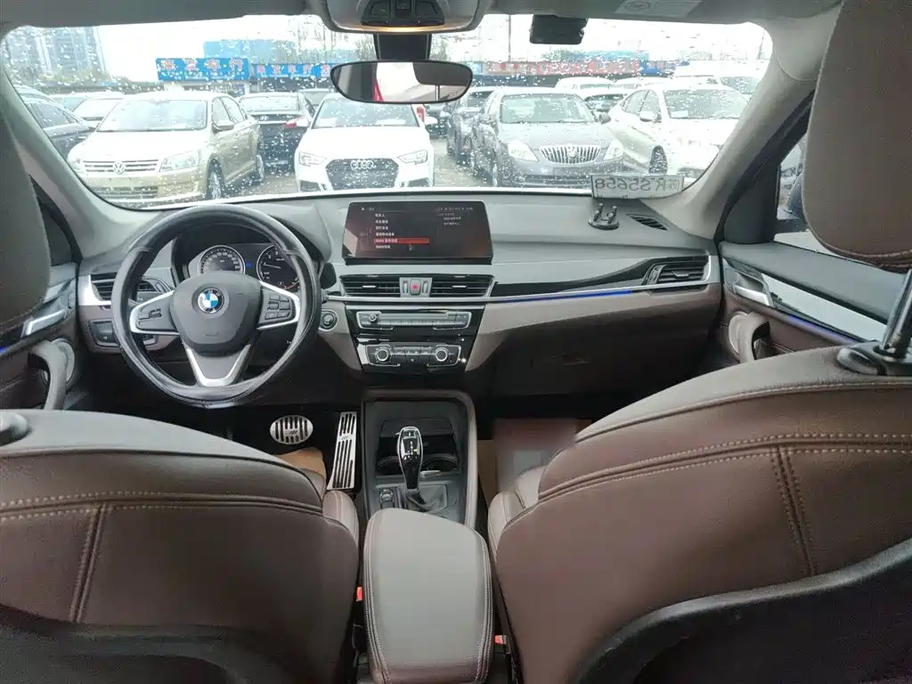 BMW X1 2021 Facelift sDrive20Li Fashion фото 6