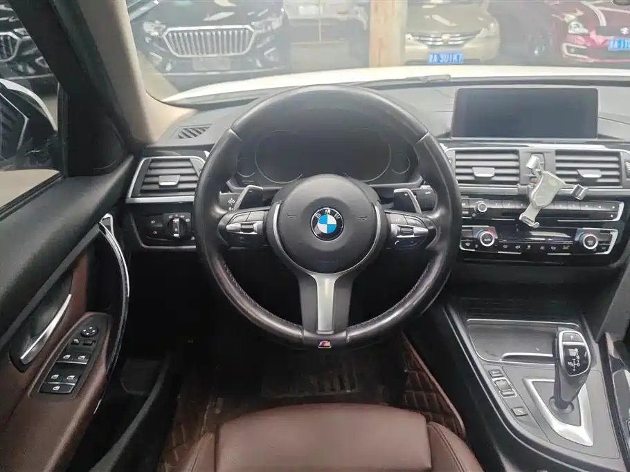 BMW 3 Series 2019 320Li Fashion Type фото 15