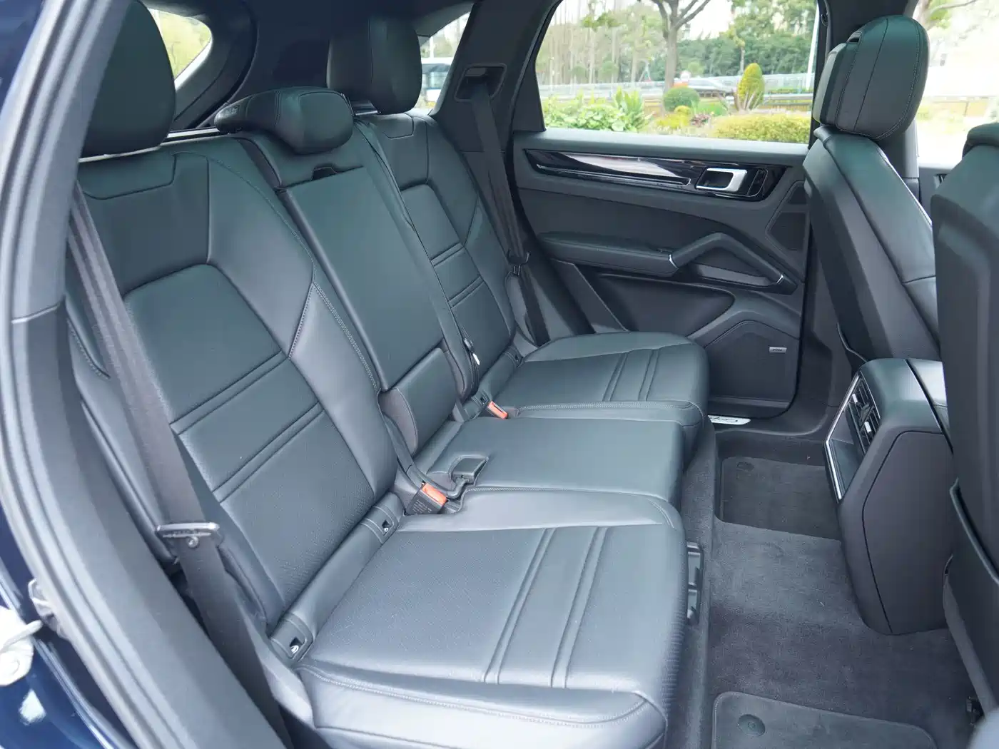 PORSCHE CAYENNE NEW ENERGY