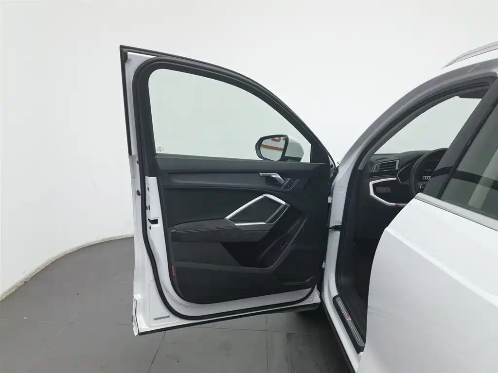 Audi Q3 2020 35 TFSI Fashion Dynamic фото 8