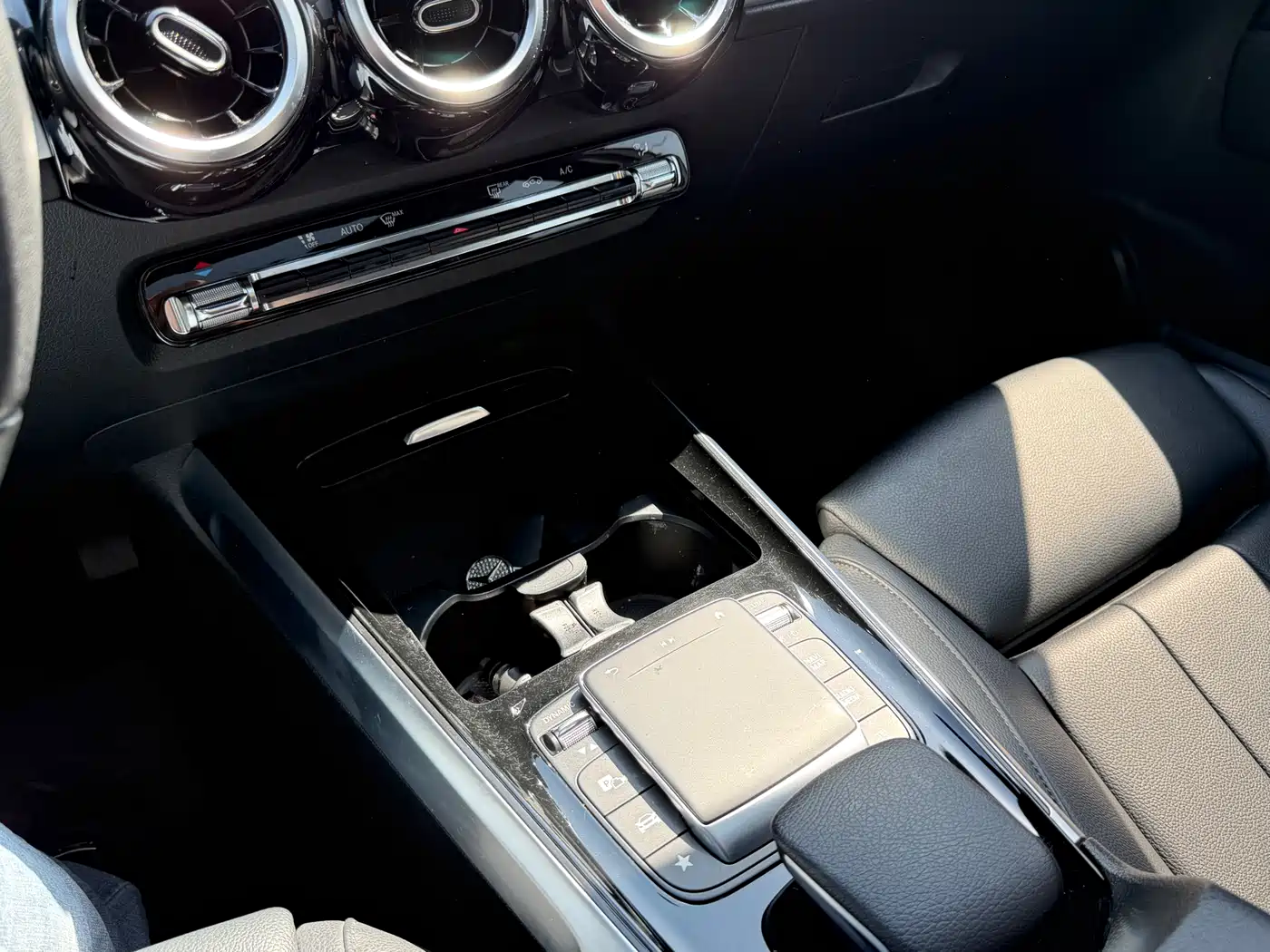 Mercedes-Benz GLB 2021 GLB 180 Style фото 17