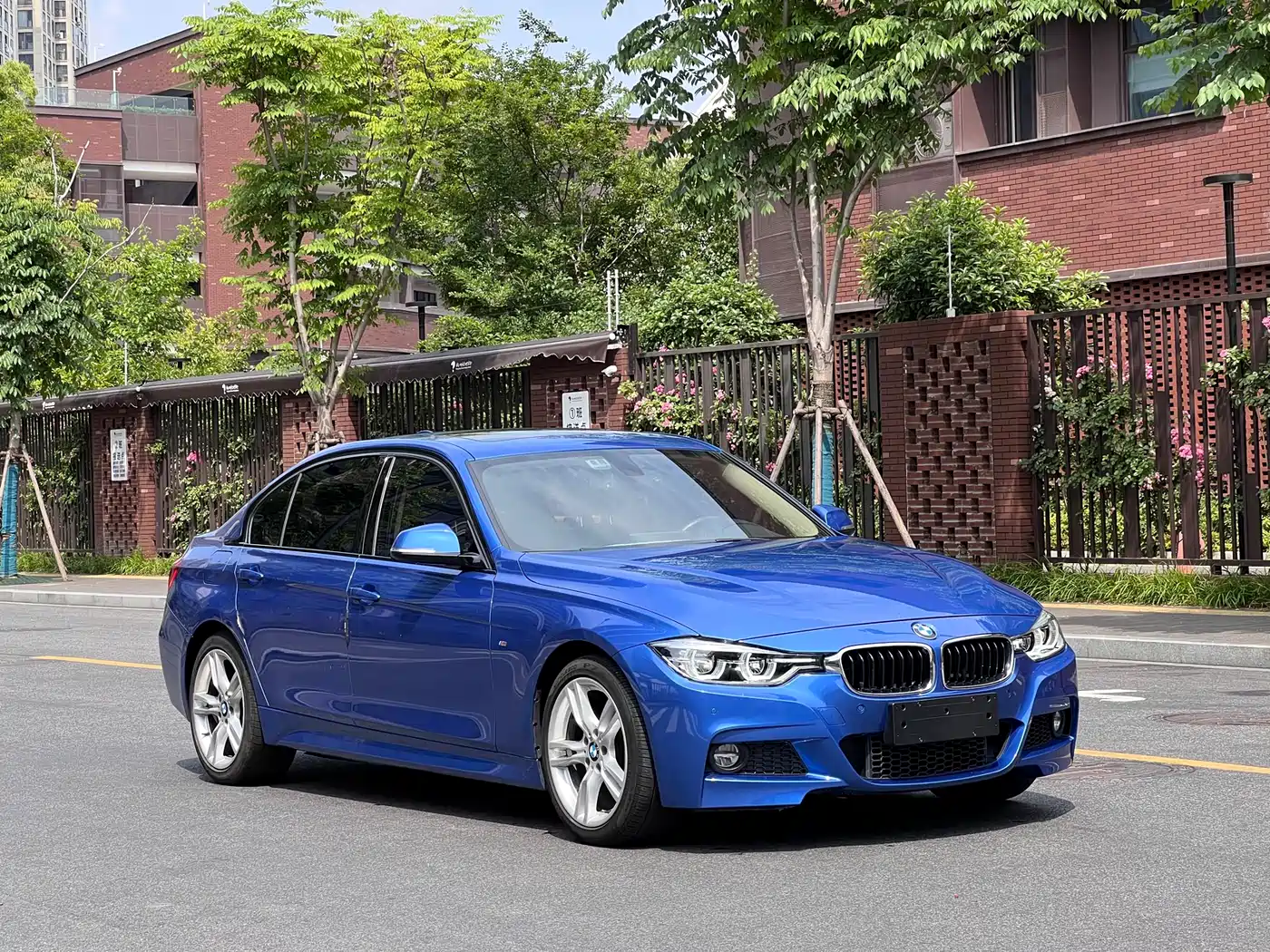 BMW 1 Series 2020 Model 125i Leading M Sport Package фото 3