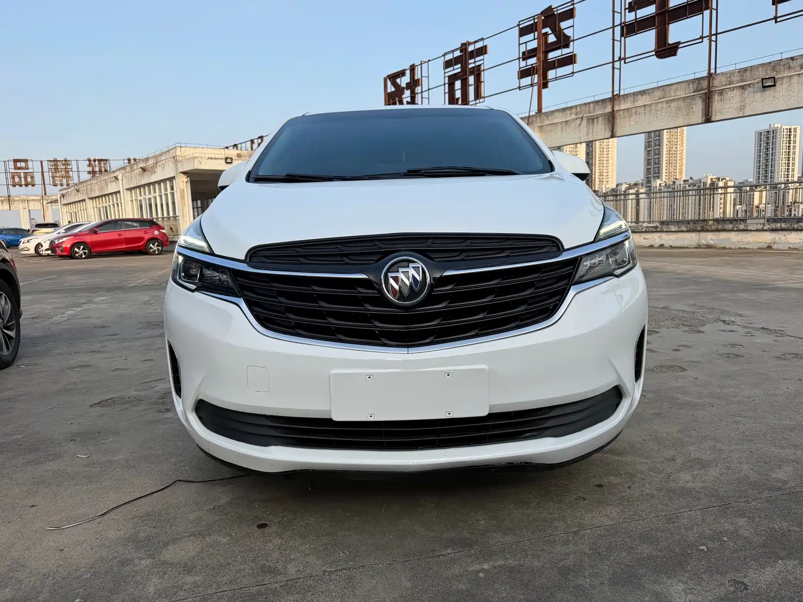 Фото 2 - Buick GL8